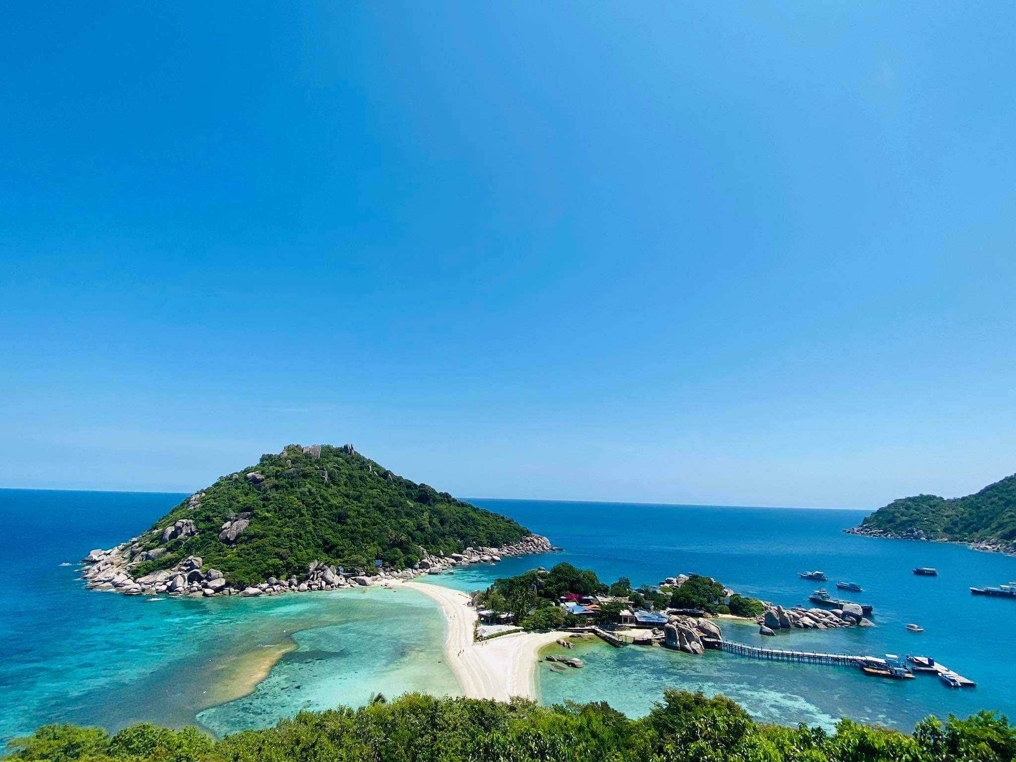 ทัวร์ดำน้ำเกาะเต่าและเกาะนางยวน โดยเรือสปีดโบ๊ท จากสมุย