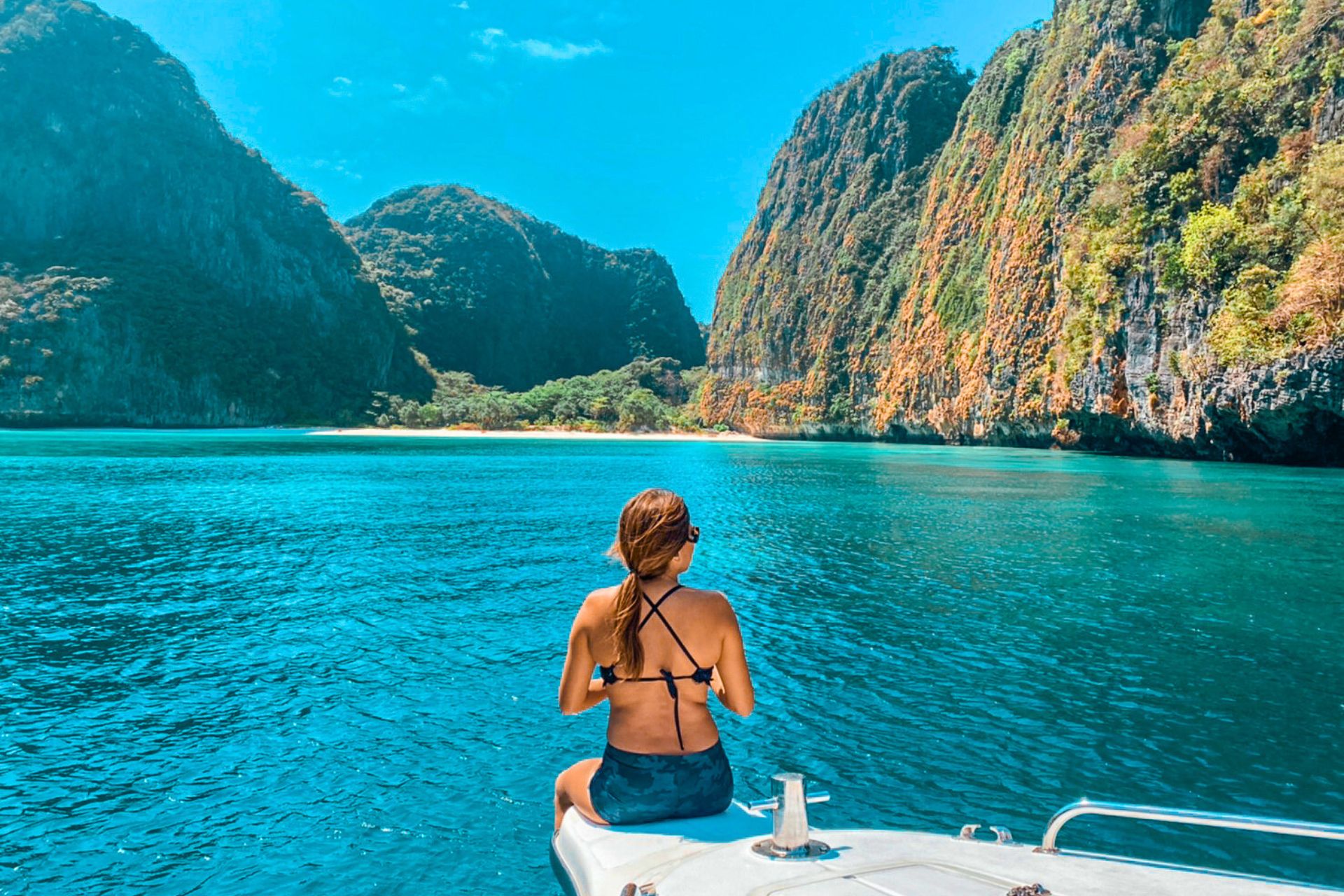Phuket: Phi Phi & Bamboo Island Day Trip with Buffet Lunch